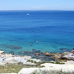 By The Sea Апартаменты *